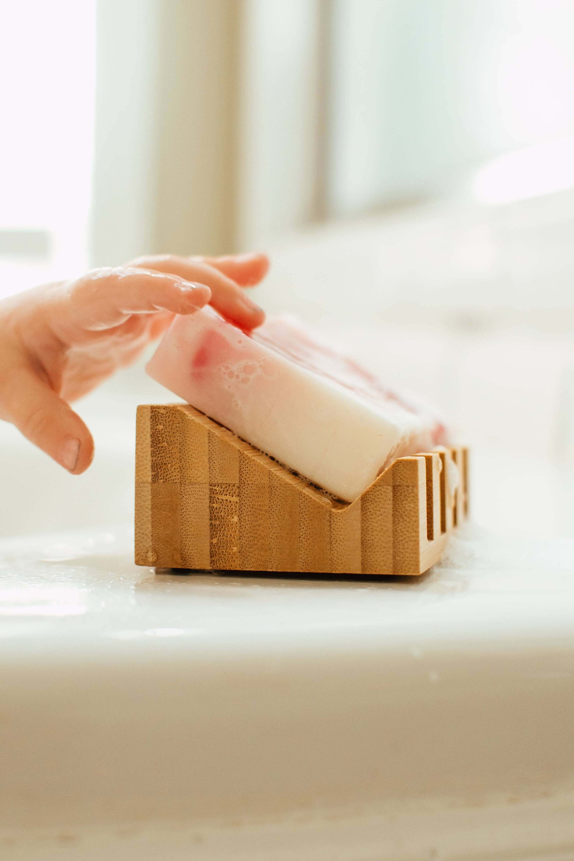 Slanted Bamboo Draining Soap Dish | Zefiro