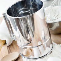 Old Fashioned 4 Cup Flour Sifter