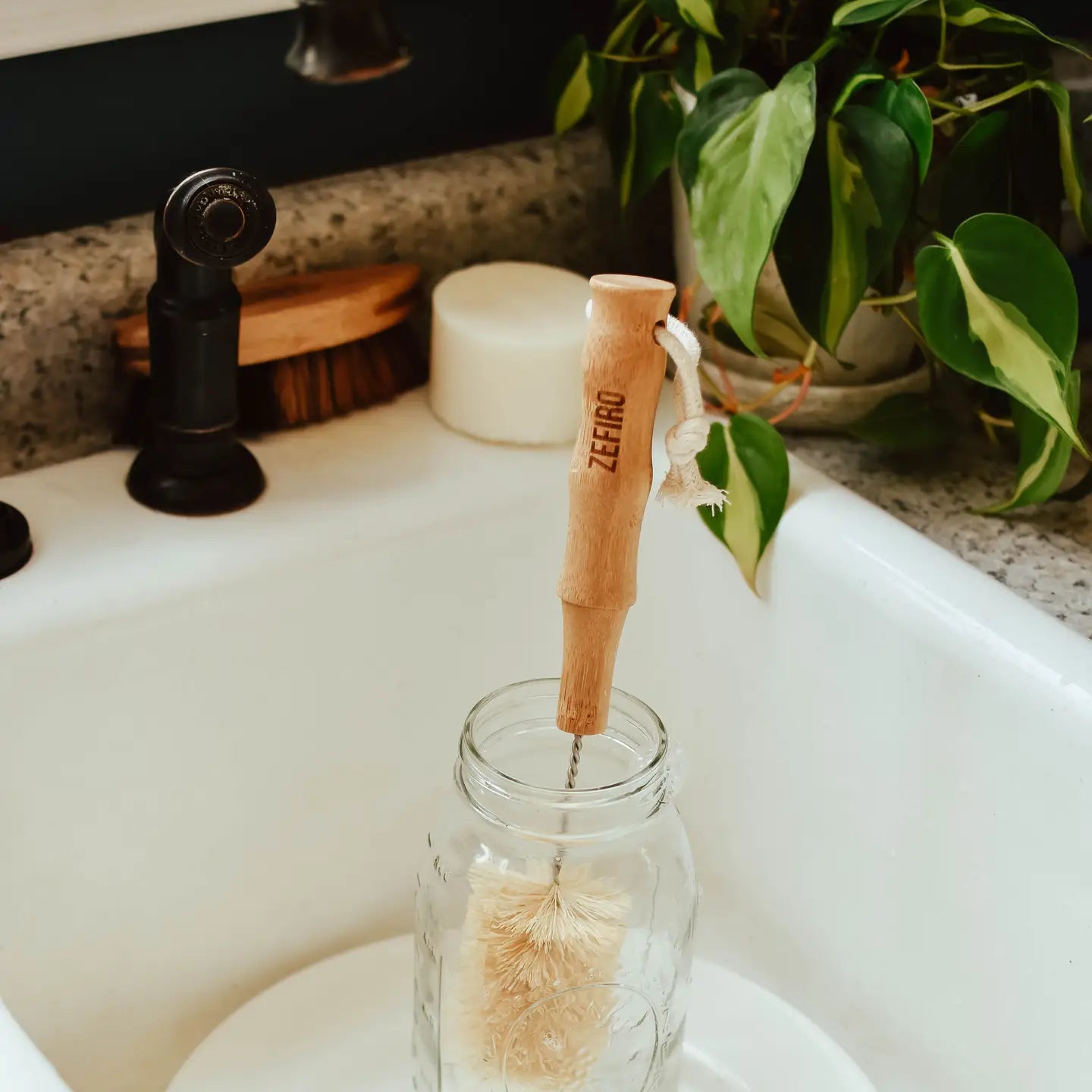 Gentle Soft Bottle Brush with Cotton Tip for Glassware | Zefiro