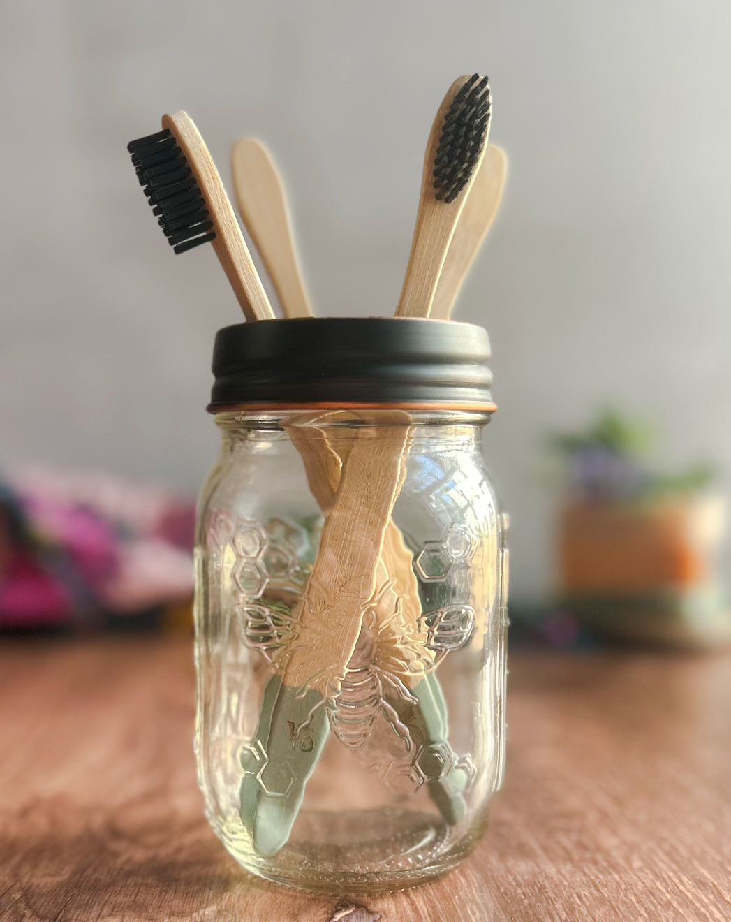 Decorative Finish Stainless Steel Toothbrush Holder Lid for Mason Jars (Regular Mouth)