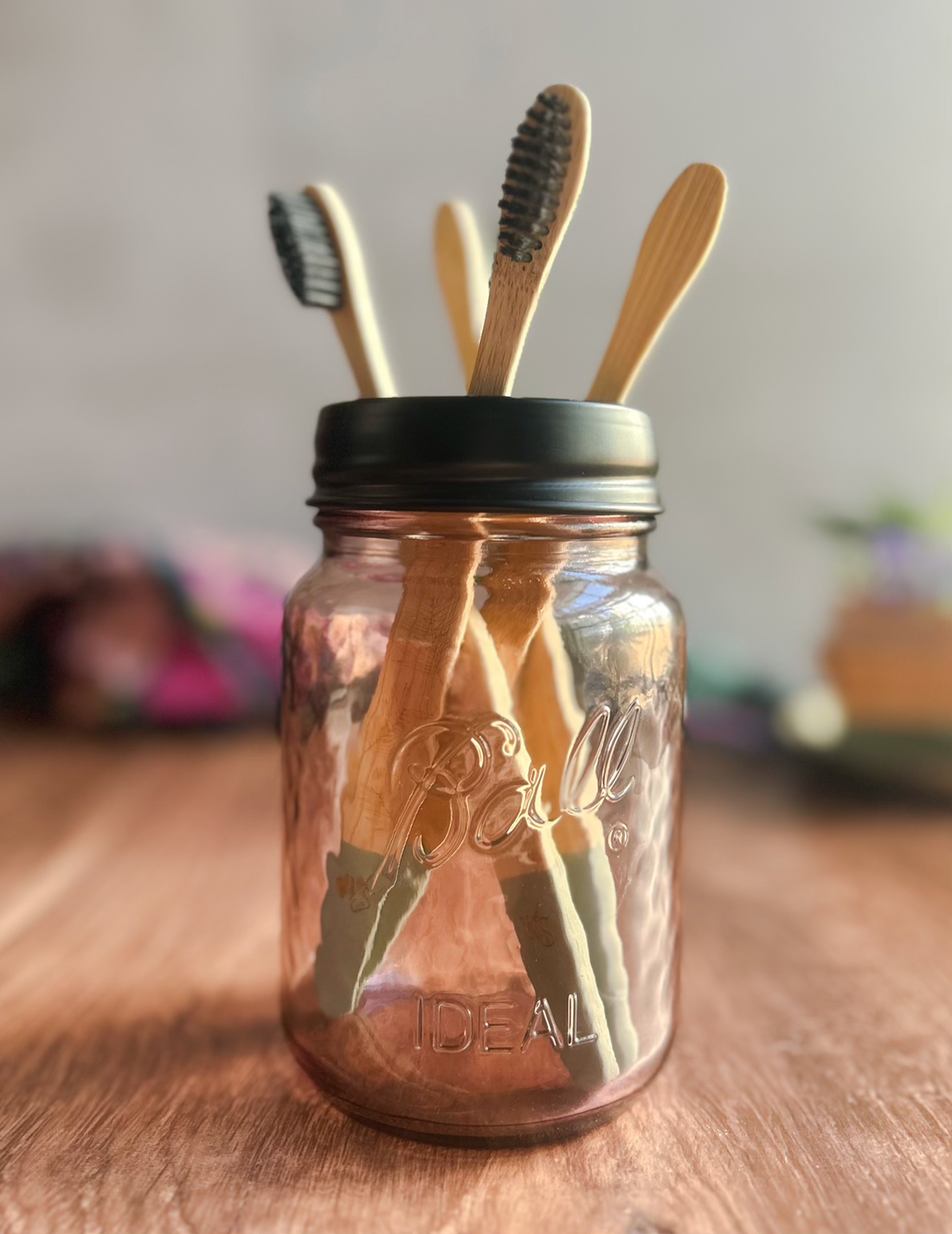 Decorative Finish Stainless Steel Toothbrush Holder Lid for Mason Jars (Regular Mouth)